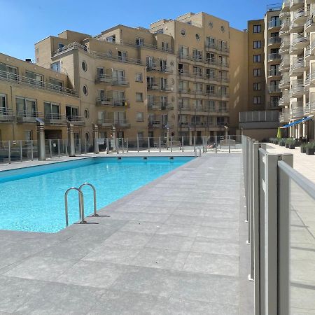 Deluxe Apartment With Shared Pool Oostende Dış mekan fotoğraf