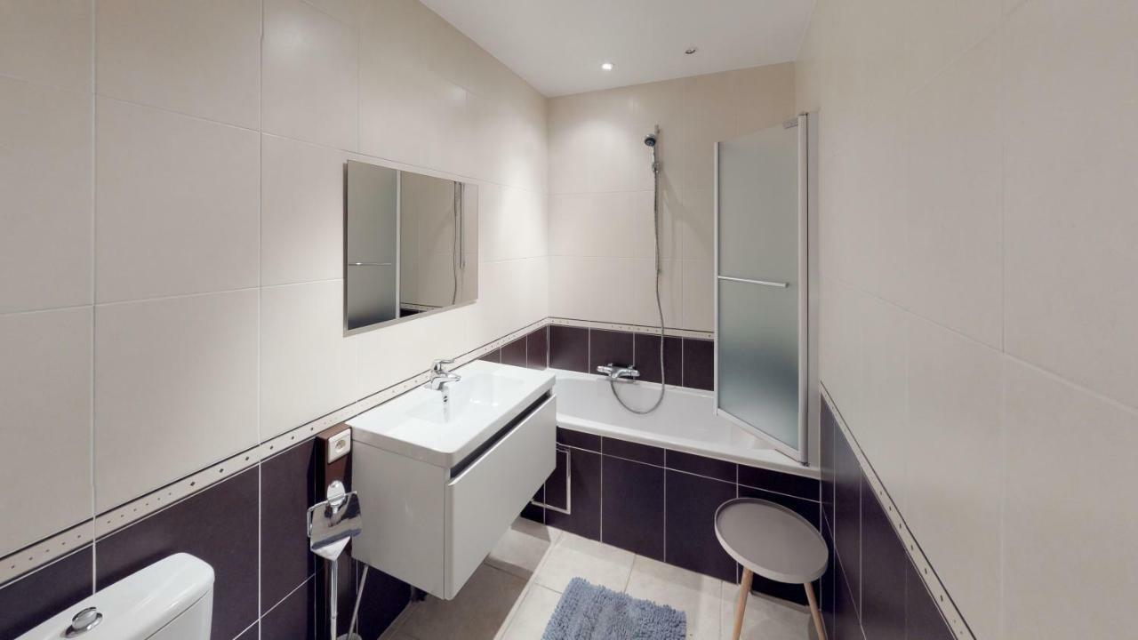 Deluxe Apartment With Shared Pool Oostende Dış mekan fotoğraf